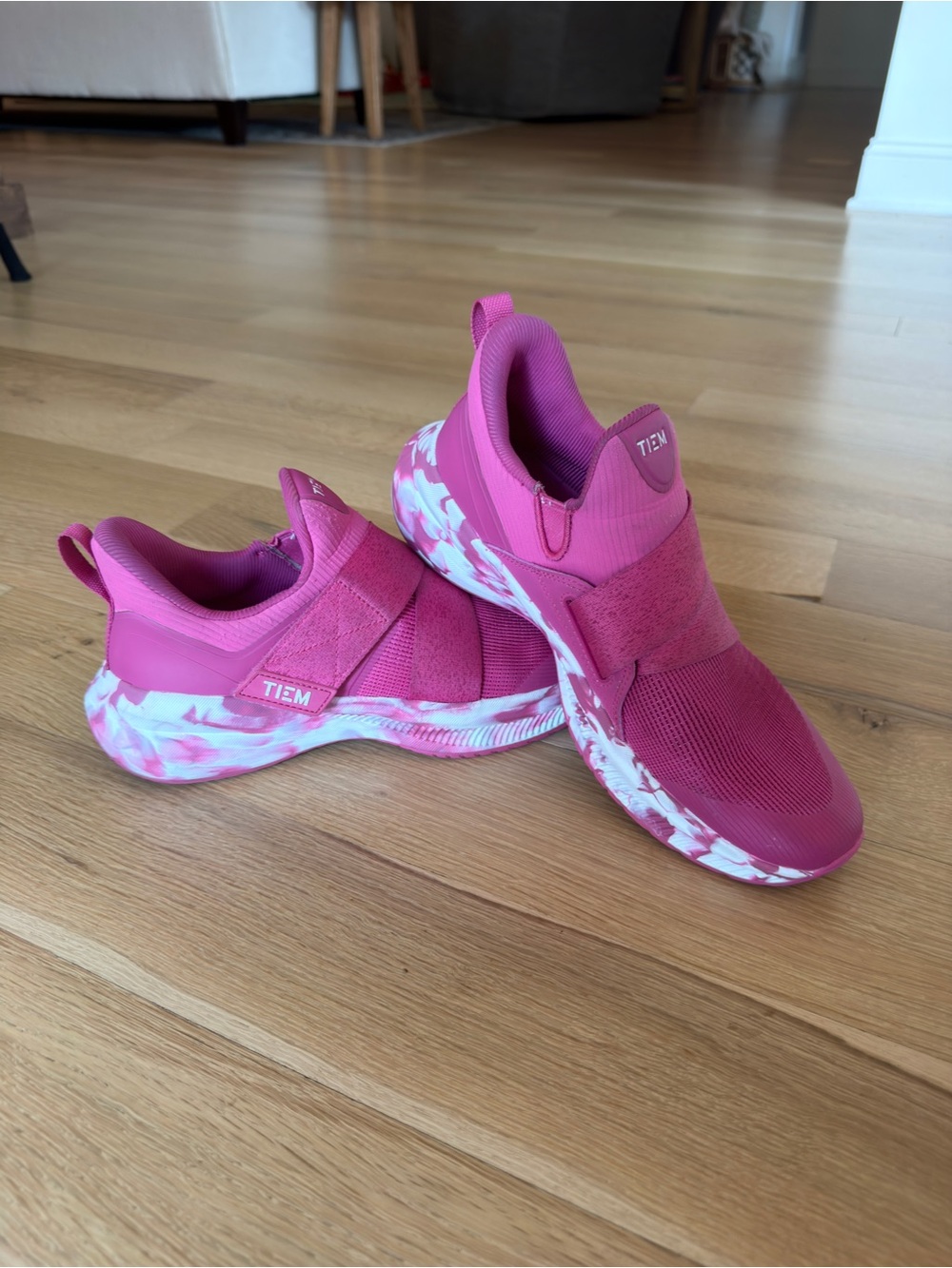 TIEM Lynx Fuchsia Splash Cycling Shoes Size 9.5